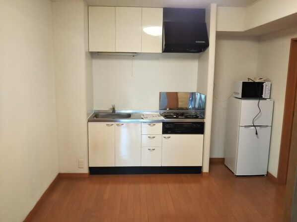 レオパレスパーシモン 辻子の物件内観写真